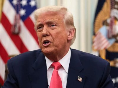 Він повинен цілувати мене в дупу: Трамп принизив саудівського принца під час виступу