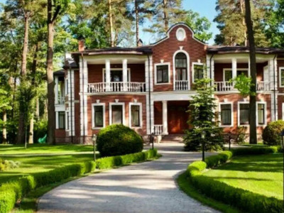 Найдорожчий будинок під Києвом: який вигляд має маєток за 15 мільйонів доларів