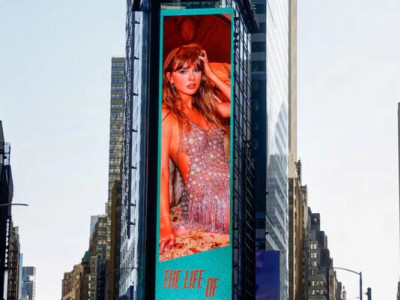 На Тейлор Свіфт подали до суду через назву альбому The Life of a Showgirl