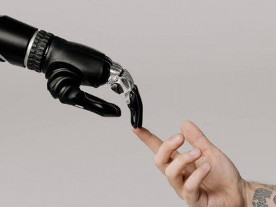 “Інтелект України” у 2025 році: сильні сторони, ризики і що змінилося