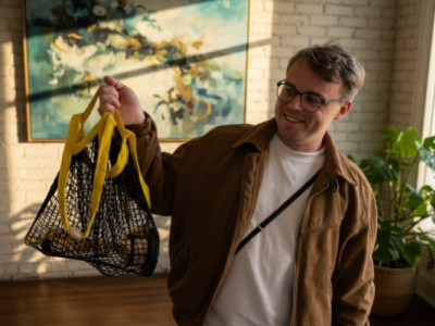 Вигнав гріхи Голлівуду. Співавтор фільму про Путіна освятив Оскар