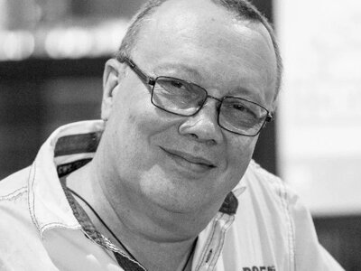 Помер відомий комік з Маски-шоу Комаров: названо причину смерті