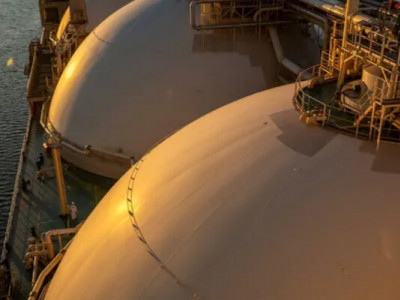 Україна узгоджує імпорт дефіцитного дизеля та газу з Греції — Нафтогаз