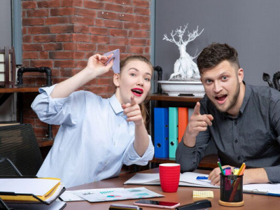 З Днем сміху: як прикольно розіграти друзів і колег – наживо і онлайн