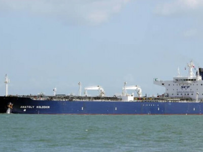 Російський танкер почав розвантажувати нафту на Кубі, попри блокаду США