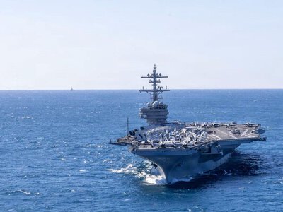 Ескалація набирає обертів: Трамп відправляє вже третій авіаносець на Близький Схід