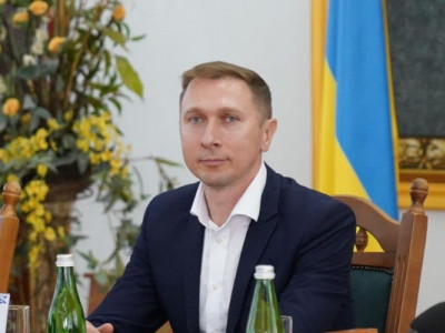 Пентхаус, автівки, секрети: що приховує сім'я фігуранта плівок Міндіча