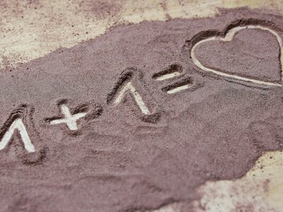 Любов - це свобода, або Не вірте міфу про дві половинки - Simya