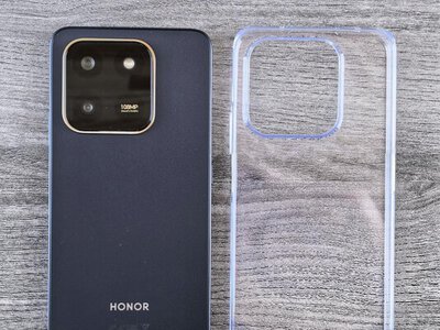 Чому прозорий чохол втрачає прозорість і як це виправити