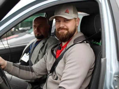 Ветерани після ампутацій складають іспити на водійські права – чотири історії про новий старт