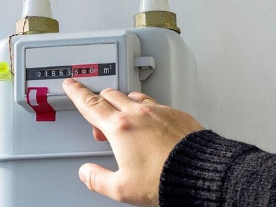 Кінець ручній передачі показів: кому безкоштовно оновлять лічильники газу