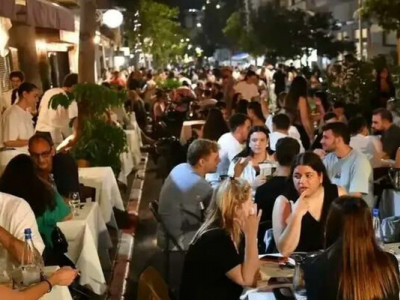 В Ізраїлі люди масово тікають з ресторанів без оплати: чекають сигналу тривоги й вибігають до укриттів, — «Finance». 