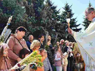 Церкви оприлюднили розклади богослужінь на Вербну неділю