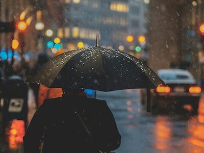 Грозові дощі пройдуть у кількох областях: де сьогодні прогнозуються опади