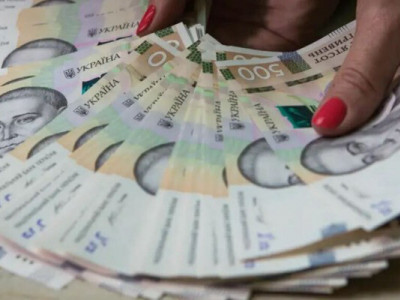 Опитування показало, скільки треба заробляти українцям, щоб жити добре, у достатку чи заможно