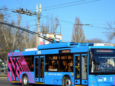 У столиці масово «завмерли» тролейбуси