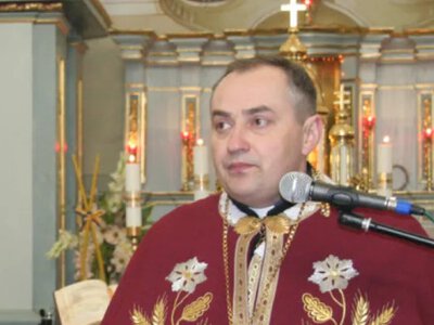 Повторне одруження священника УГКЦ стало скандалом на Львівщині