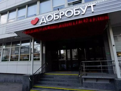 Три місяці в режимі ремонту: як приватна медицина в центрі Києва повертається до життя після