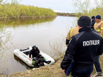 Пошуки дитини на Рівненщині тривають цілодобово: залучили дрони та підводну техніку