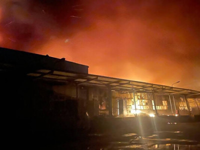 Війська рф «воюють» з чипсами, сухариками та насінням: унаслідок атаки БпЛА пошкоджено склад Star Brands