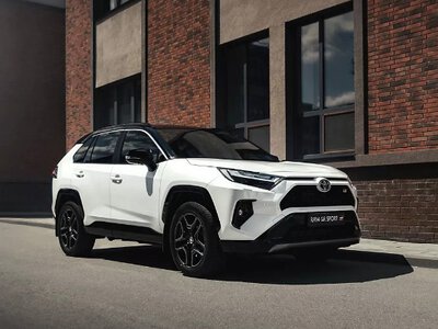 Українці стали купувати більше машин: скільки коштує найпопулярніше авто