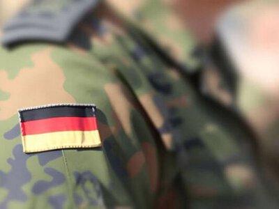 У Німеччині молодим чоловікам не потрібний дозвіл на виїзд за кордон, повідомило міністерство