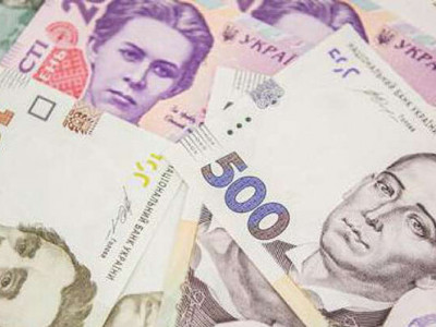 Нові податки для кур'єрів і водіїв уже на підході: що вирішила ВРУ