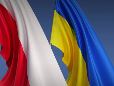 Українці в Польщі мають підтвердити особу для збереження статусу UKR - озвучено дату