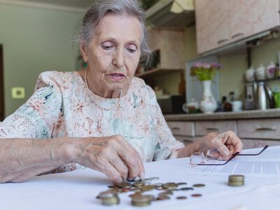 Пенсія без трудової: в Україні спростили підтвердження стажу, що варто знати?