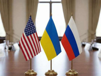 Тристоронні переговори відкладено: Зеленський назвав причину