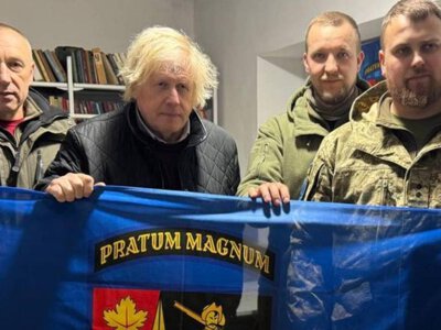 Колишній прем’єр-міністр Великої Британії Борис Джонсон побував у Запоріжжі та на передовій