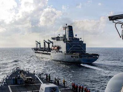 США блокуватимуть всі судна, які намагатимуться пройти Ормузькою протокою – Трамп