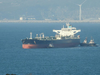 Протягом доби через Ормузьку протоку пройшли понад 20 суден – ЗМІ