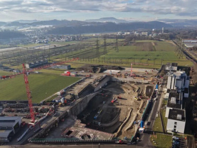 Швейцарія будує найпотужнішу у світі редокс-протокову батарею