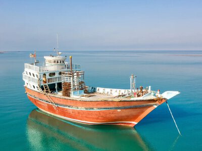 Російським суднам заборонили швартуватися у портах США ще на рік