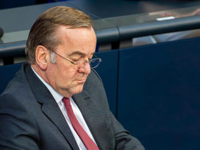 Бундесвер обмежив використання приватних телефонів для співробітників через загрозу шпигунства з боку Росії та Китаю – Spiegel