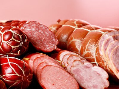 Названо найкращу ковбасу, в якій мінімум добавок і жодного крохмалю