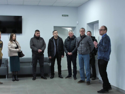 Прихистили переселенців, виділяють гроші на безпеку та відбудову: як громадам Чернігівщини допомагають партнери