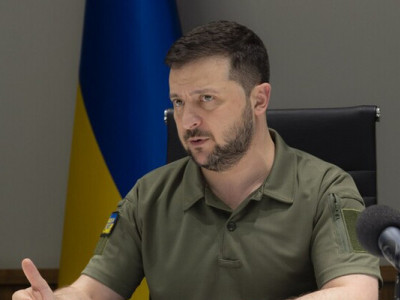 Зеленський: на території Білорусі будуються артилерійські позиції та дороги у напрямку України