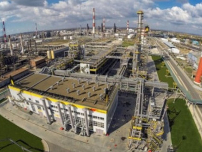 Безпілотники атакували нафтопереробний завод у Новокуйбишевську