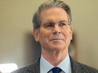 США продовжили виняток із санкцій для російської нафти ще на 30 днів