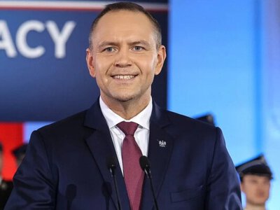 Президент Польщі потрапив у конфуз в прямому ефірі. Відео