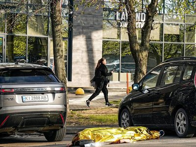 Фото: з терористом у Києві 40 хв вели перемовини перед тим, як почати штурм