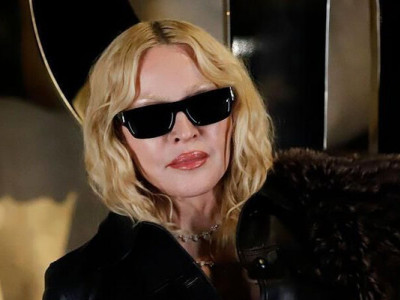 На фестивалі Coachella у США легендарна Madonna несподівано вийшла на сцену