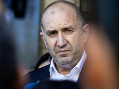 Вибори в Болгарії: лідирує коаліція Румена Радева. Чи стане він другим Орбаном