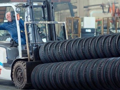 Єдиний в Україні шинний завод «ROSAVA» закінчує свою історію: звільнено 1200 робітників