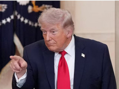 Неадекватні заяви Трампа – просто гра на біржі? Хто і скільки на цьому заробляє