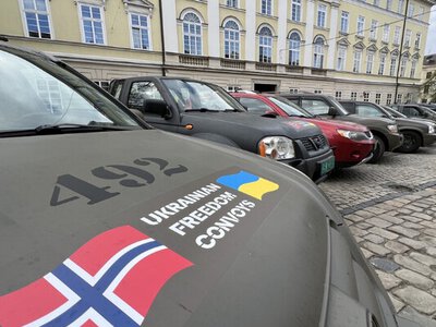 До Львова прибули 30 автівок з Норвегії: особливість нового конвою