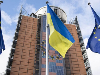 Угорщина зняла вето: посли ЄС схвалили 90 млрд євро для України і 20-й пакет санкцій проти РФ