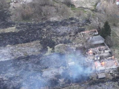 Знищене обстрілами: як виглядає село в чернігівському прикордонні